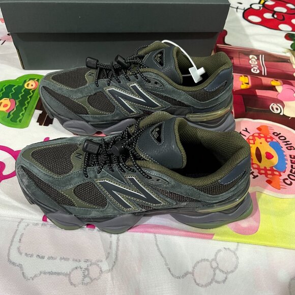 New Balance 9060 Blacktop Dark Moss - Picture 4 of 7